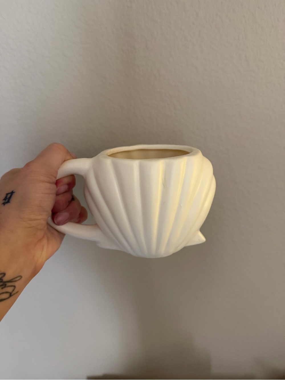 Shell mug